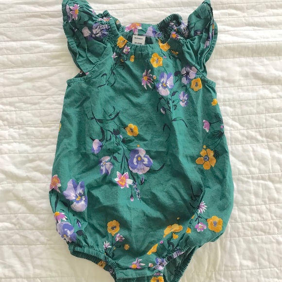 Other - Beautiful baby girl romper 18-24m